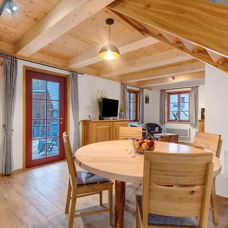 Gaestehaus Kornspeicher Untere Muehle * קוניגספלד אים שוורצוואלד